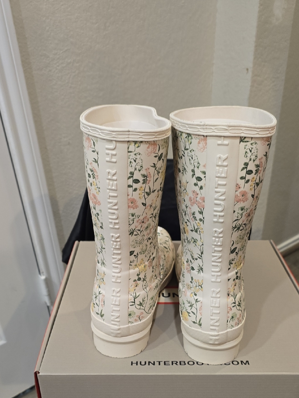 Hunter White Floral Rain Boots - Picture 8 of 8